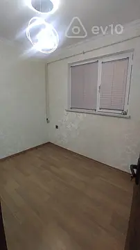 Satılır 3 otaqlı köhnə tikili 60 m²
