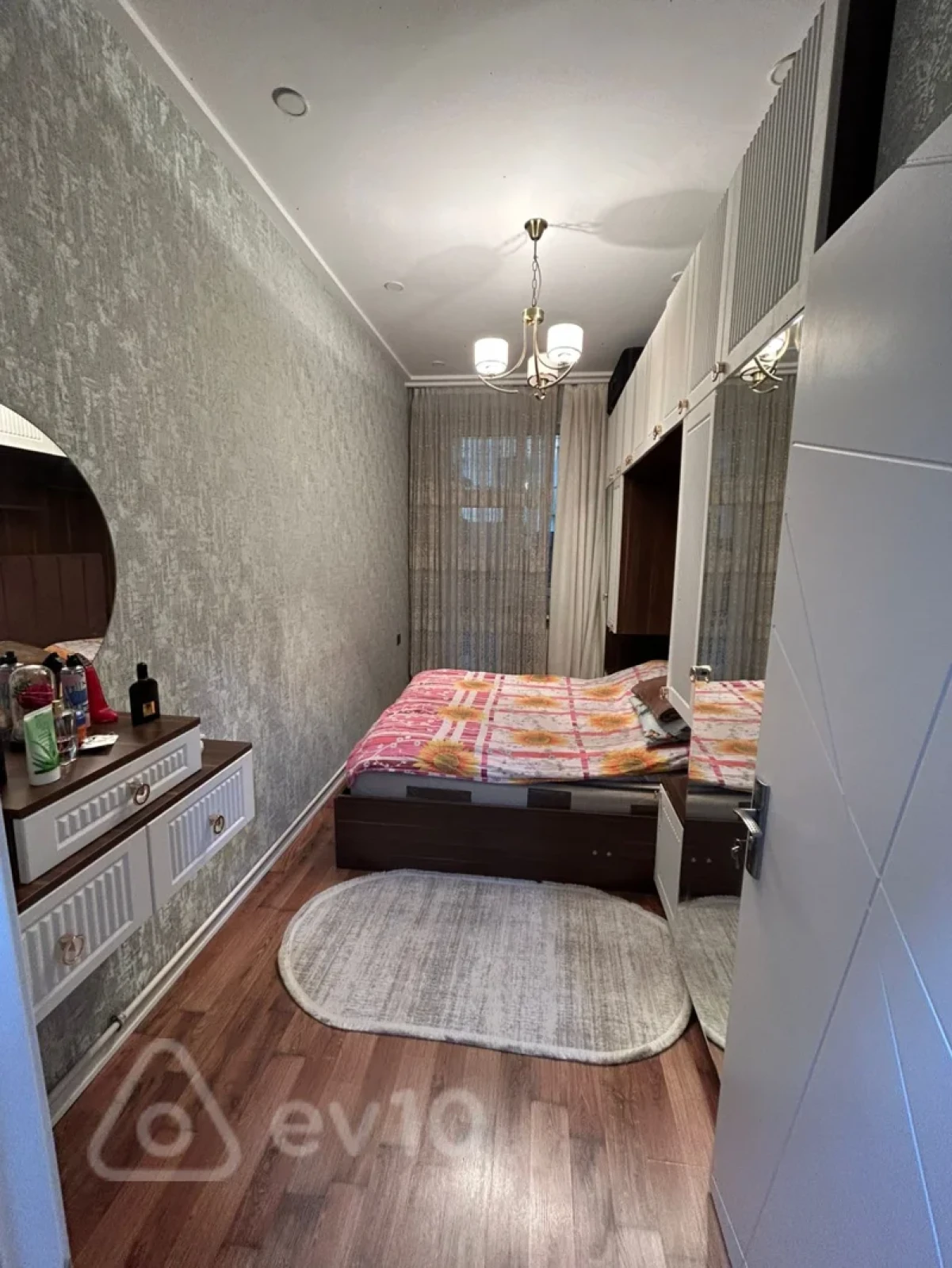 Satılır 2 otaqlı yeni tikili 64 m²