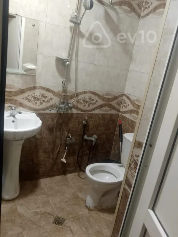 Kirayə verilir 2 otaqlı yeni tikili 45 m²
