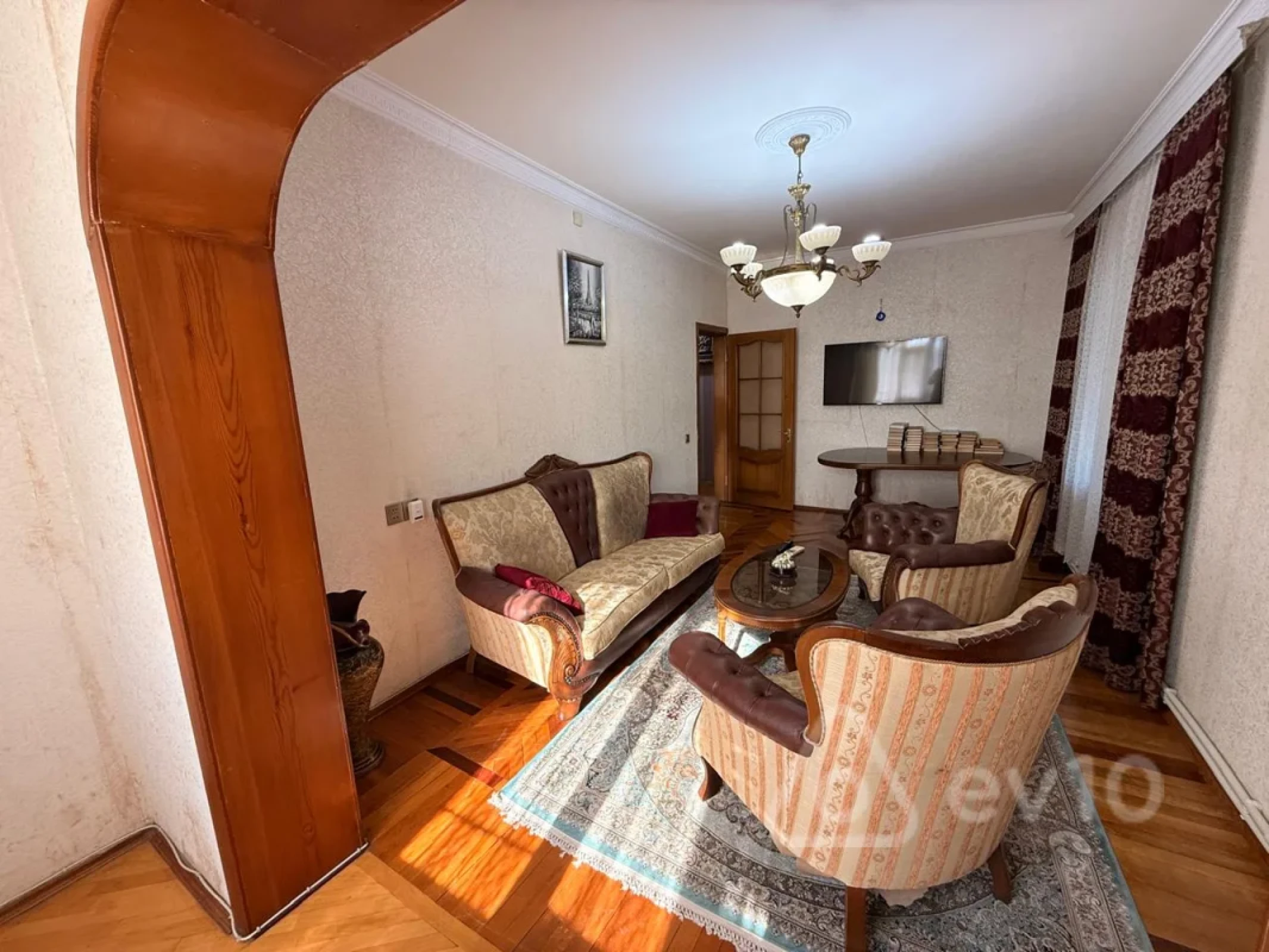 Kirayə verilir 3 otaqlı köhnə tikili 90 m²