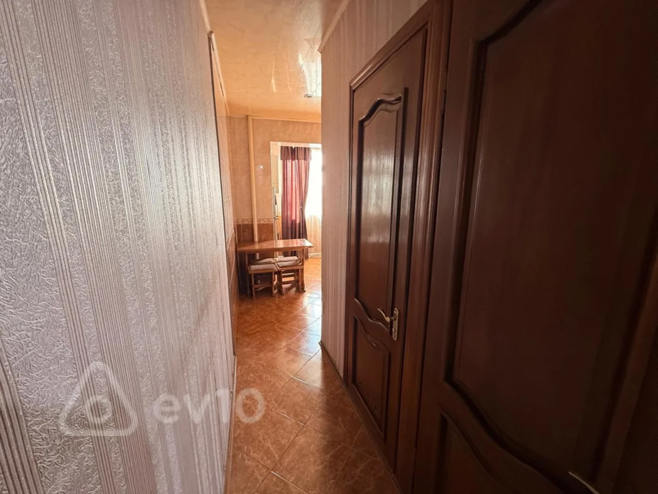 Kirayə verilir 3 otaqlı köhnə tikili 90 m²
