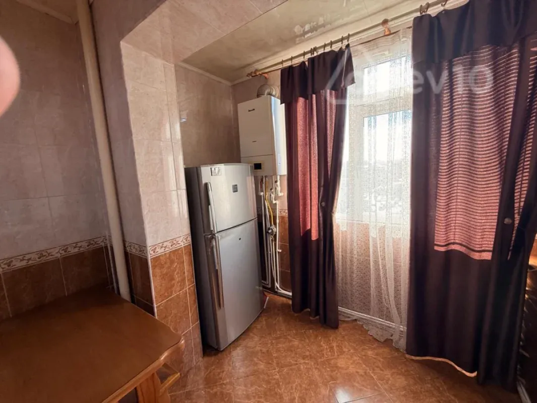 Kirayə verilir 3 otaqlı köhnə tikili 90 m²