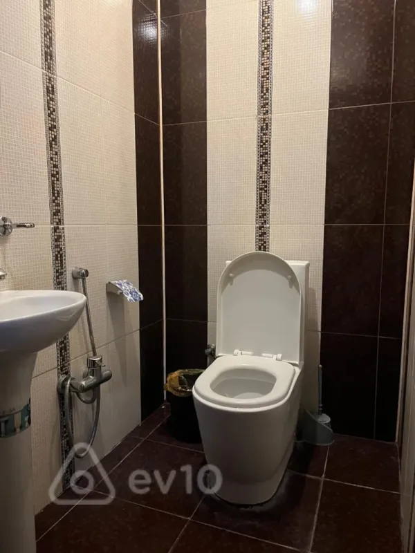 Kirayə verilir 3 otaqlı yeni tikili 60 m²