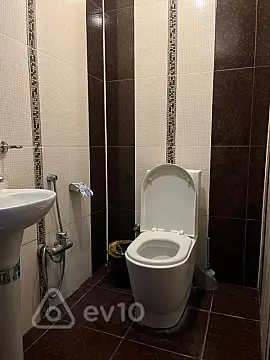 Kirayə verilir 3 otaqlı yeni tikili 60 m²