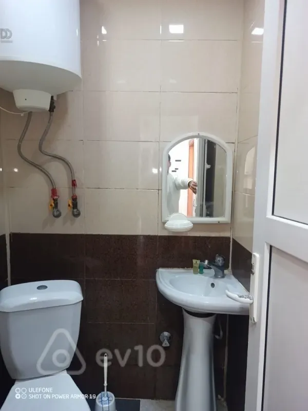 Kirayə verilir 2 otaqlı köhnə tikili 25 m²