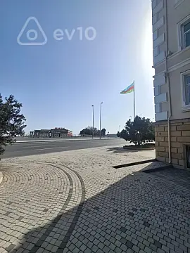 Kirayə verilir 2 otaqlı köhnə tikili 85 m²