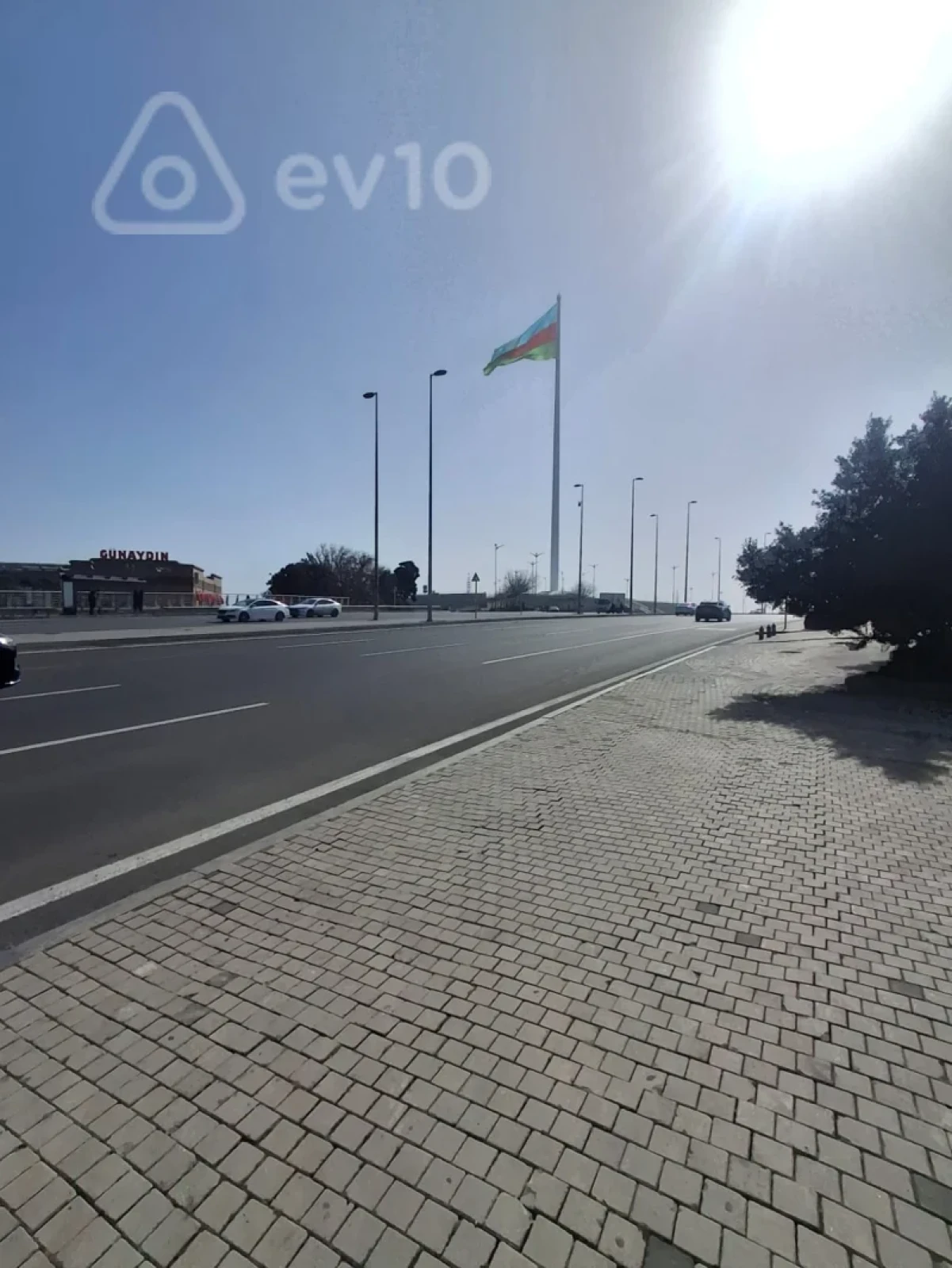 Kirayə verilir 2 otaqlı köhnə tikili 85 m²