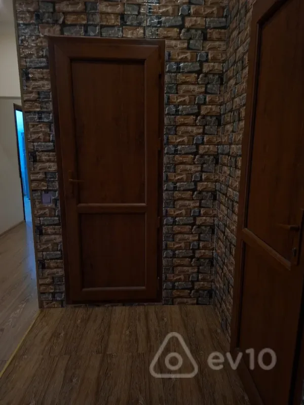 Kirayə verilir 2 otaqlı yeni tikili 80 m²