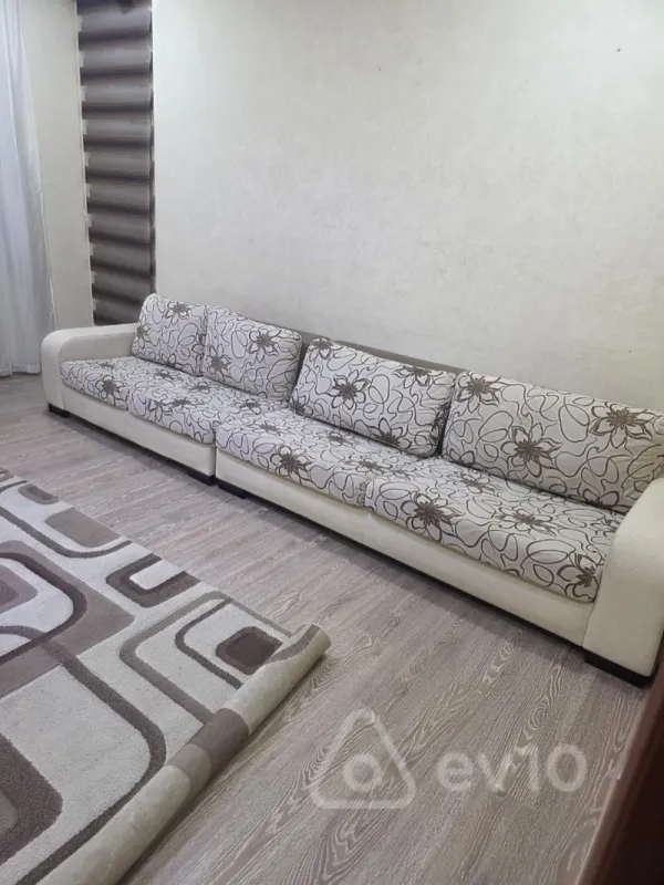 Kirayə verilir 2 otaqlı yeni tikili 80 m²