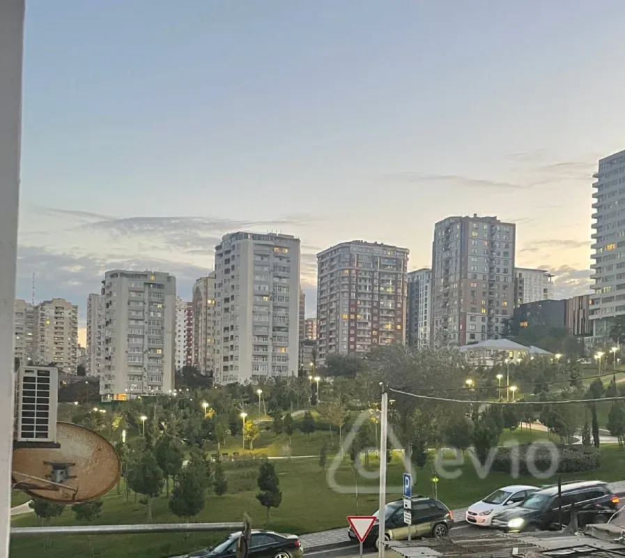 Satılır 2 otaqlı yeni tikili 85 m²