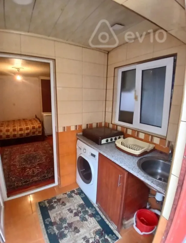 Kirayə verilir 1 otaqlı həyət evi 15 m²