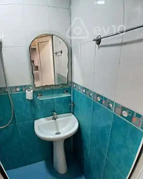 Kirayə verilir 1 otaqlı həyət evi 15 m²