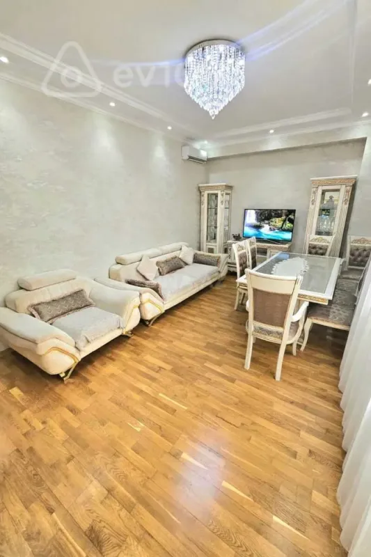 Kirayə verilir 2 otaqlı yeni tikili 64 m²