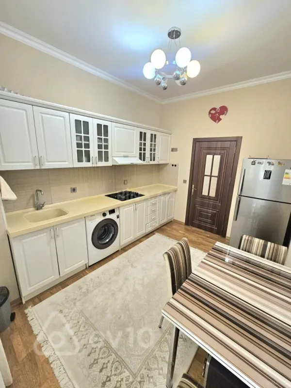 Kirayə verilir 2 otaqlı yeni tikili 64 m²