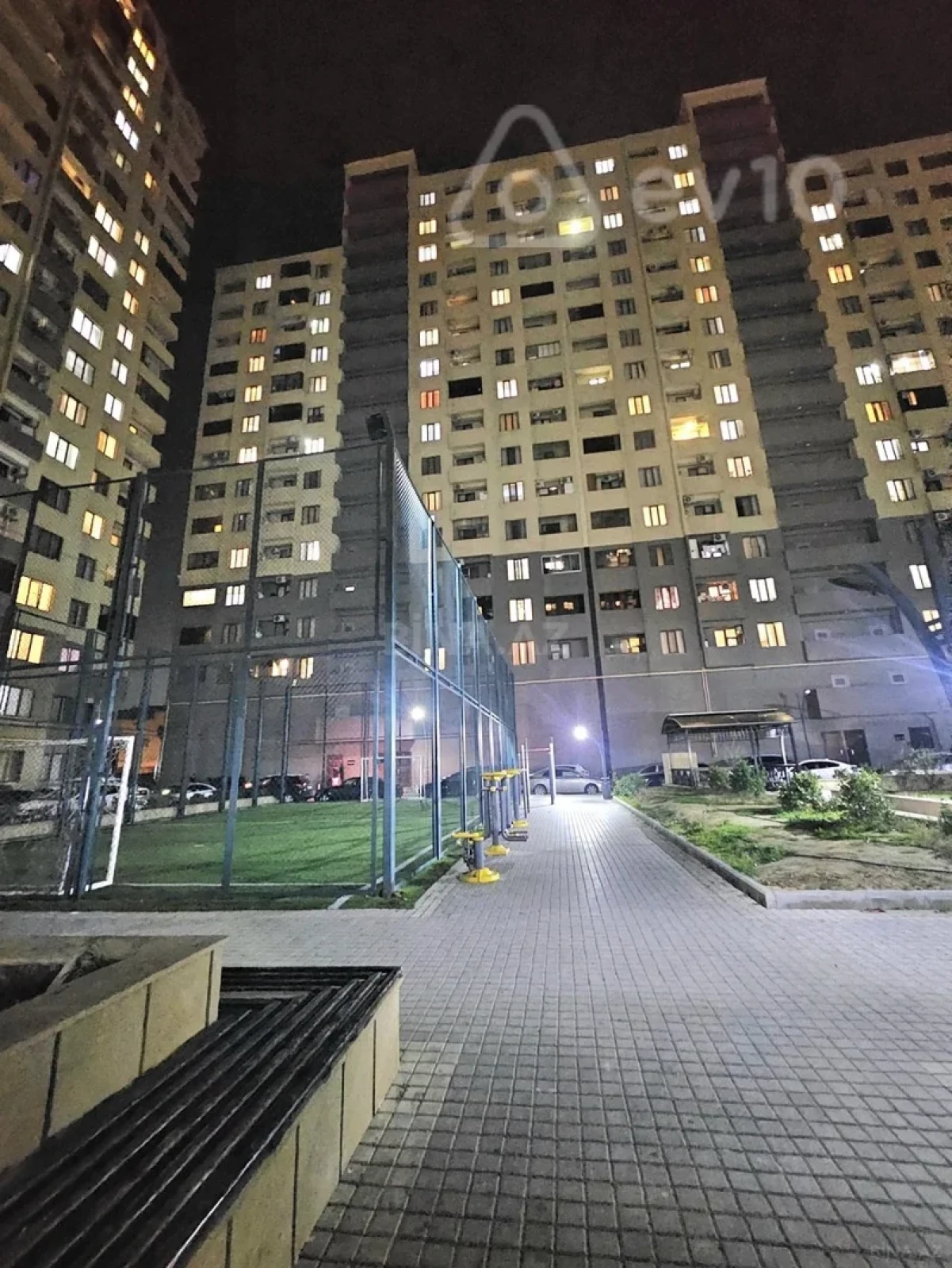 Kirayə verilir 2 otaqlı yeni tikili 64 m²