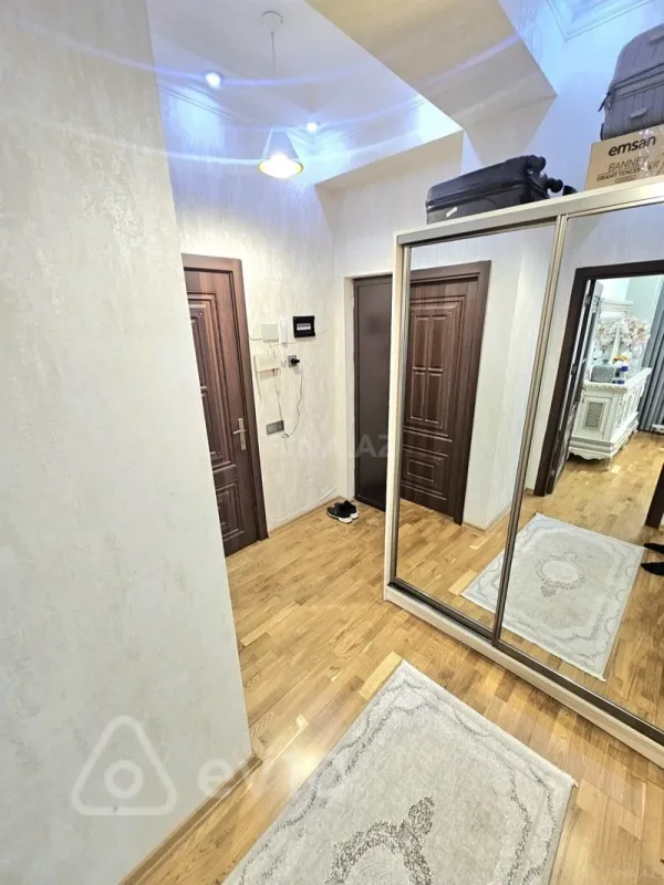 Kirayə verilir 2 otaqlı yeni tikili 64 m²