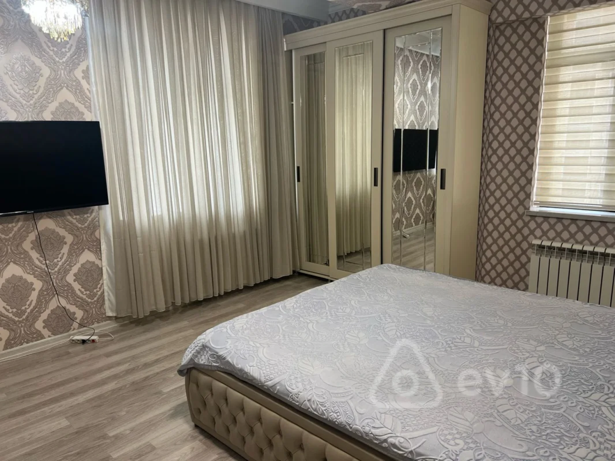Kirayə verilir 2 otaqlı yeni tikili 89 m²