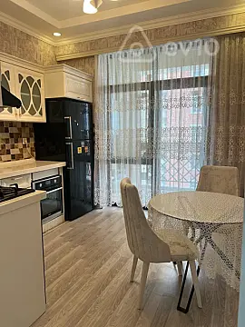 Kirayə verilir 2 otaqlı yeni tikili 89 m²