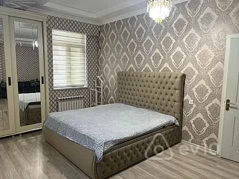 Kirayə verilir 2 otaqlı yeni tikili 89 m²