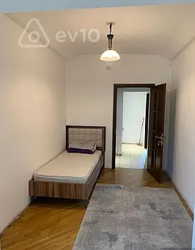 Kirayə verilir 2 otaqlı köhnə tikili 60 m² — Bakı, Yasamal 2 otaq 60.00 m²