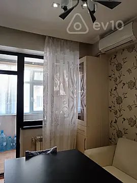 Kirayə verilir 2 otaqlı yeni tikili 50 m²