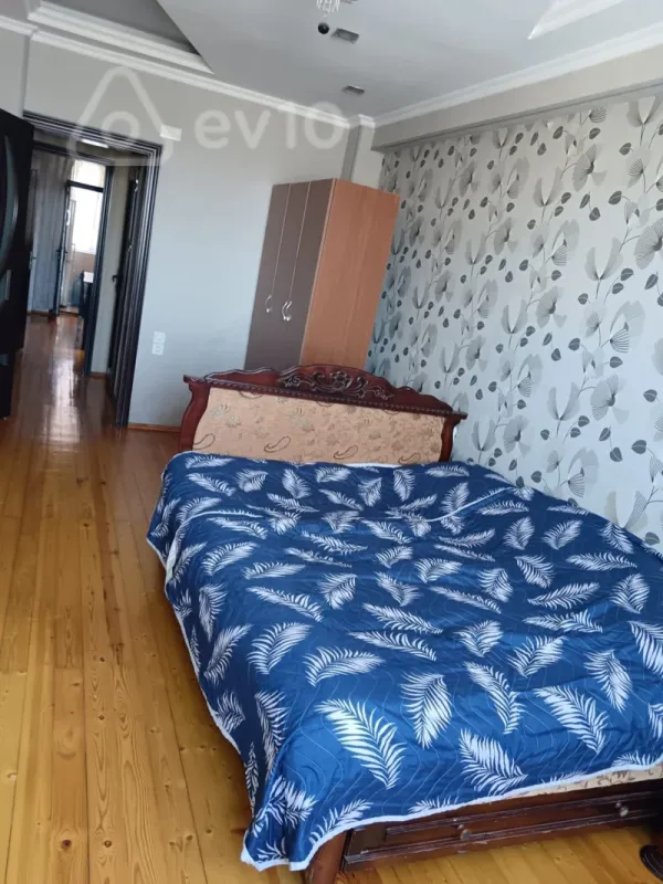 Kirayə verilir 2 otaqlı yeni tikili 50 m²