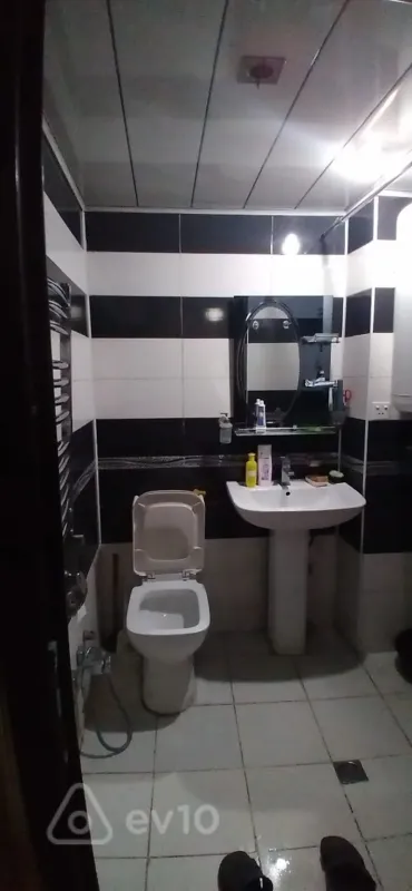 Kirayə verilir 2 otaqlı yeni tikili 50 m²