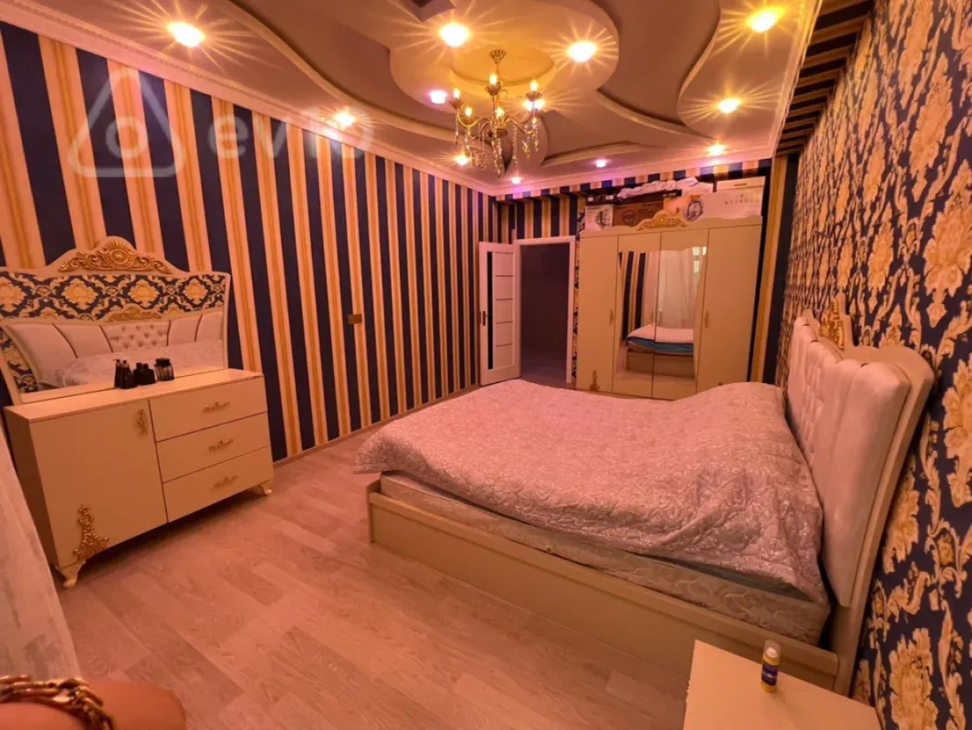 Satılır 3 otaqlı yeni tikili 143 m²