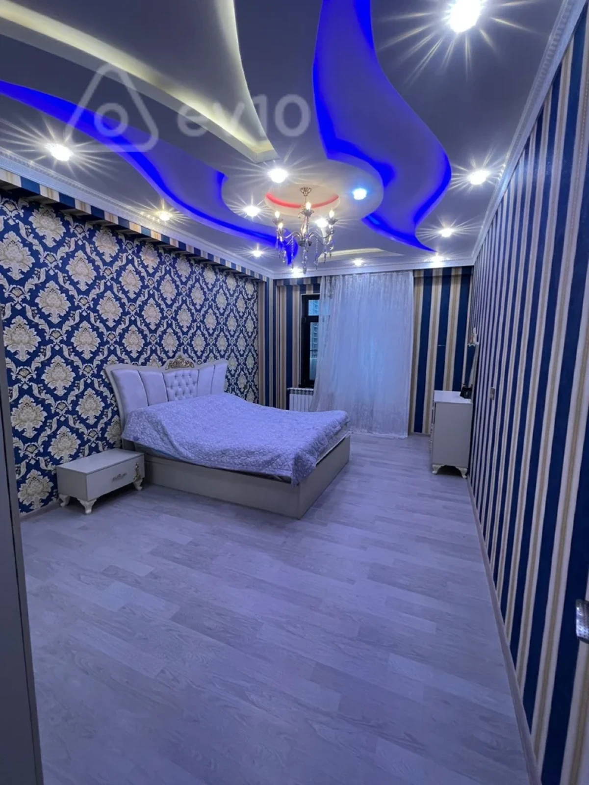 Satılır 3 otaqlı yeni tikili 143 m²