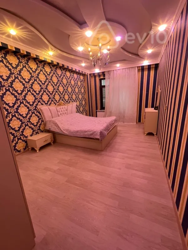 Satılır 3 otaqlı yeni tikili 143 m²