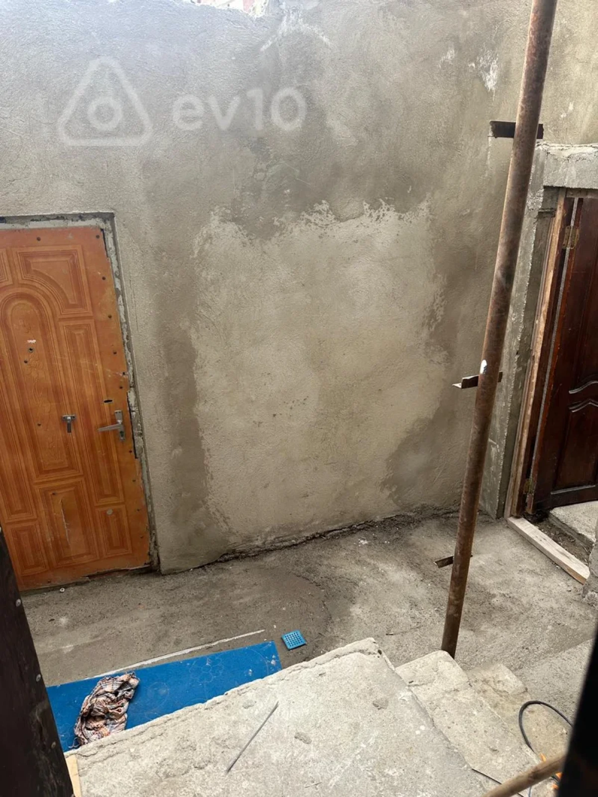 Kirayə verilir 2 otaqlı köhnə tikili 70 m²