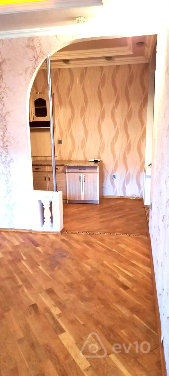 Kirayə verilir 2 otaqlı yeni tikili 60 m²