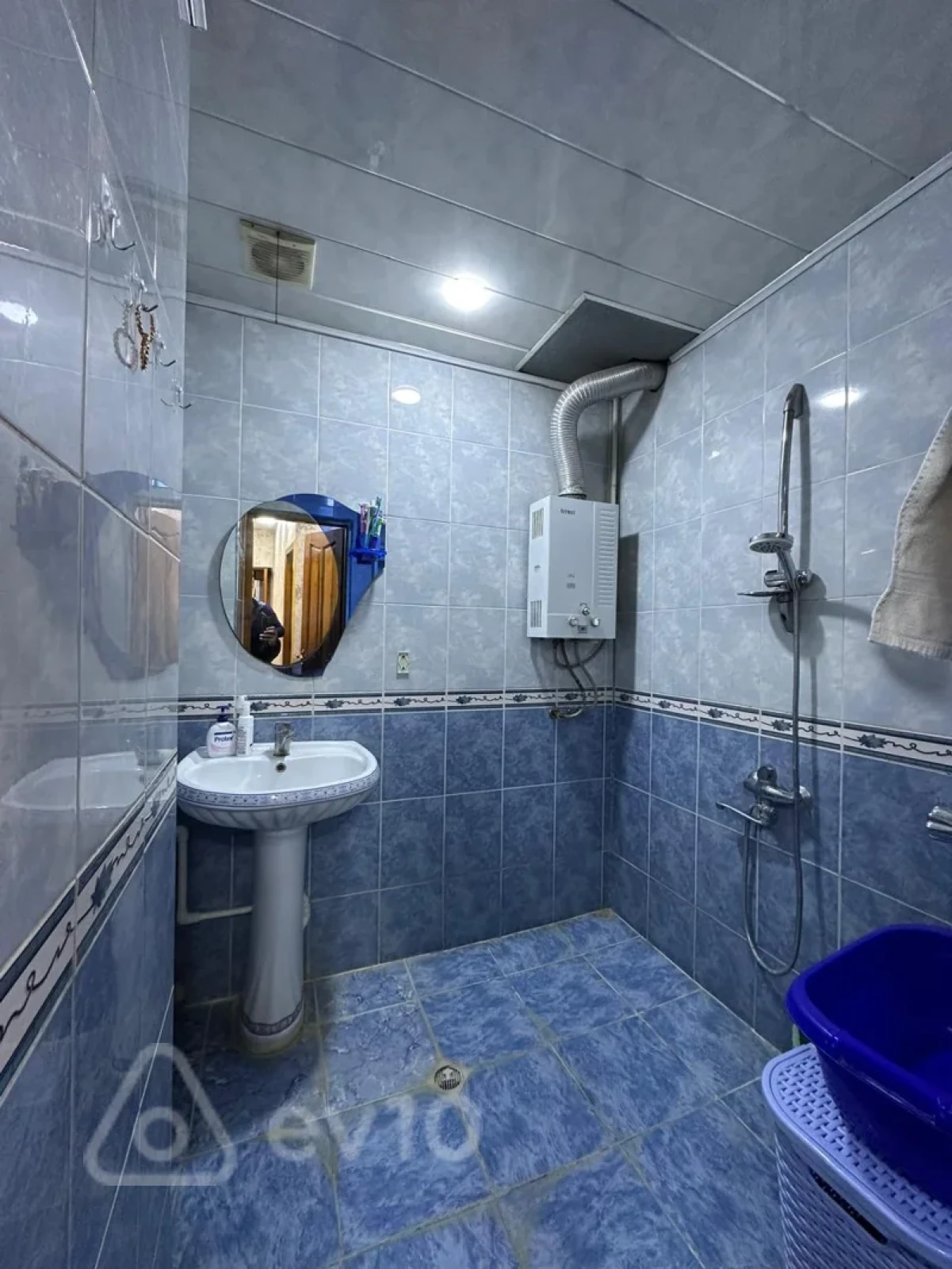 Satılır 3 otaqlı köhnə tikili 60 m²