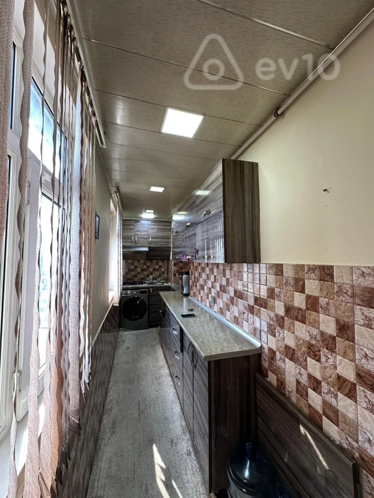 Satılır 3 otaqlı köhnə tikili 60 m²