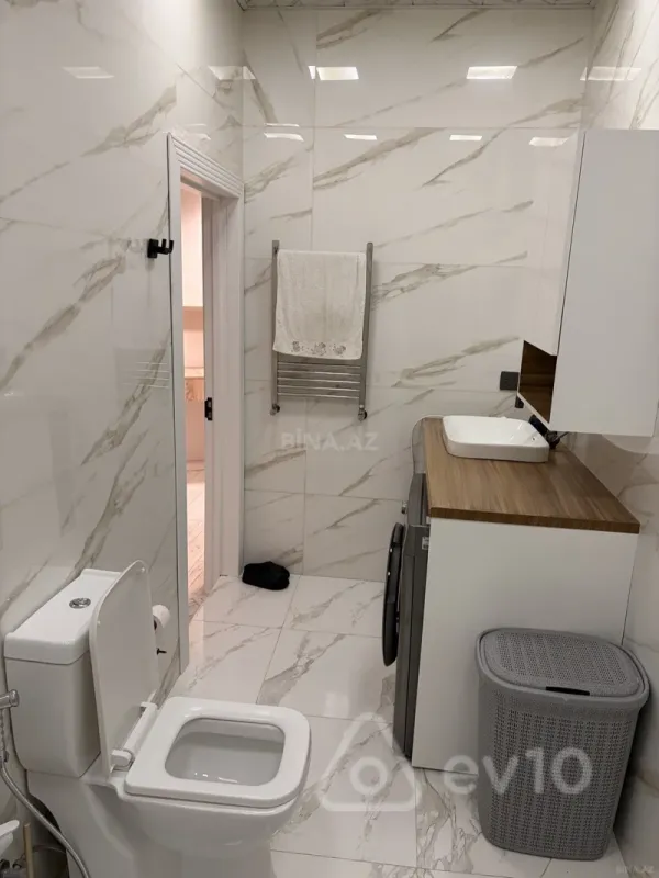 Kirayə verilir 2 otaqlı yeni tikili 70 m²