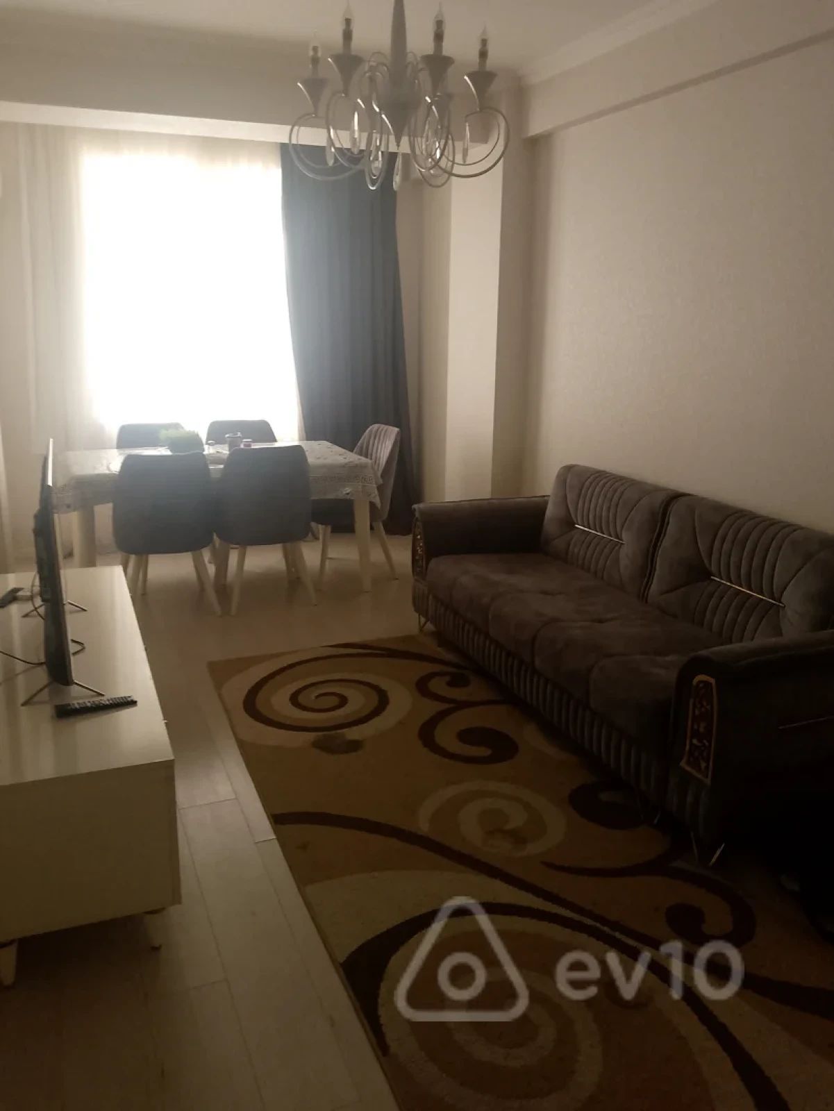 Kirayə verilir 2 otaqlı yeni tikili 70 m²