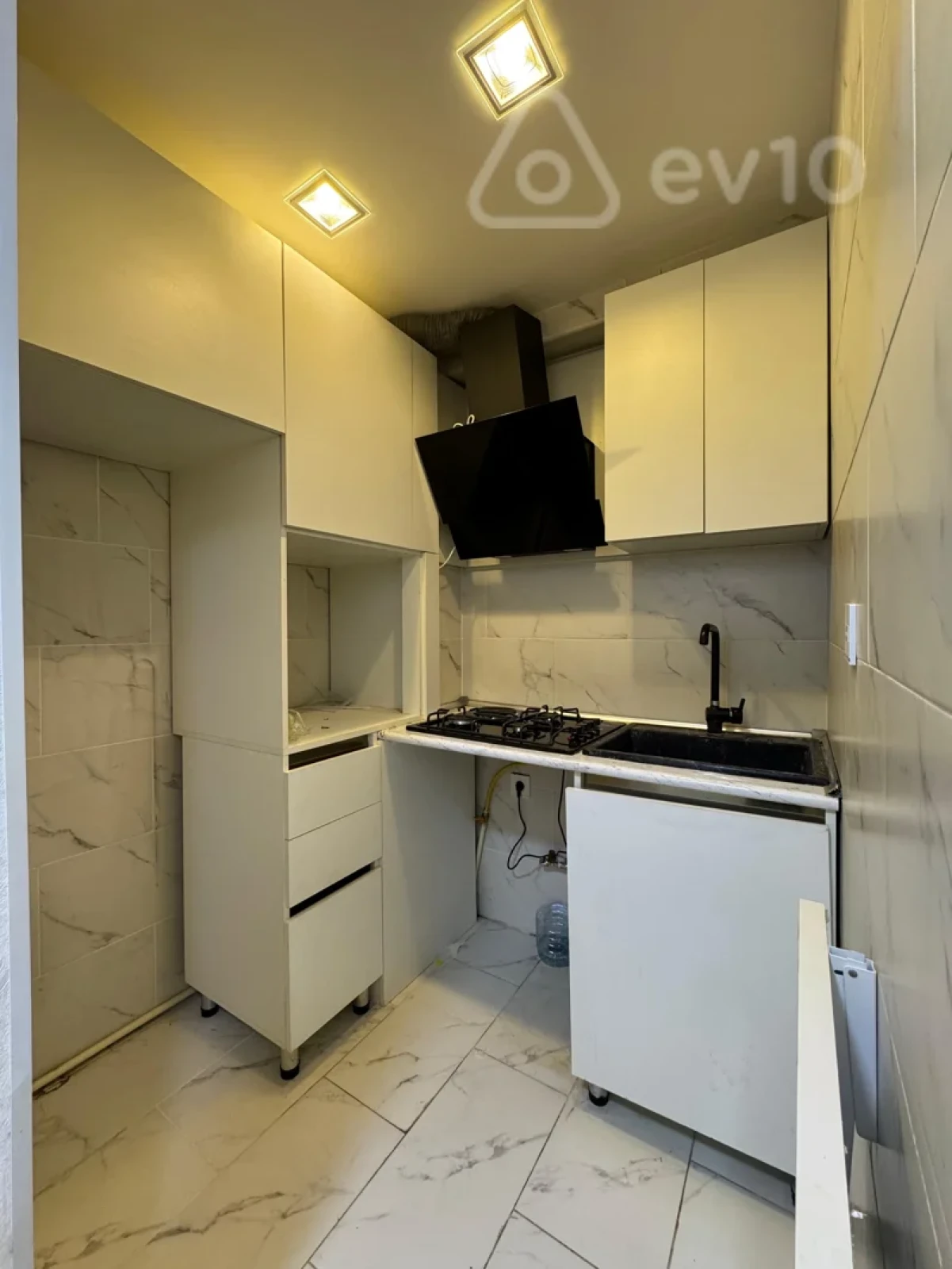 Satılır 2 otaqlı yeni tikili 55 m²