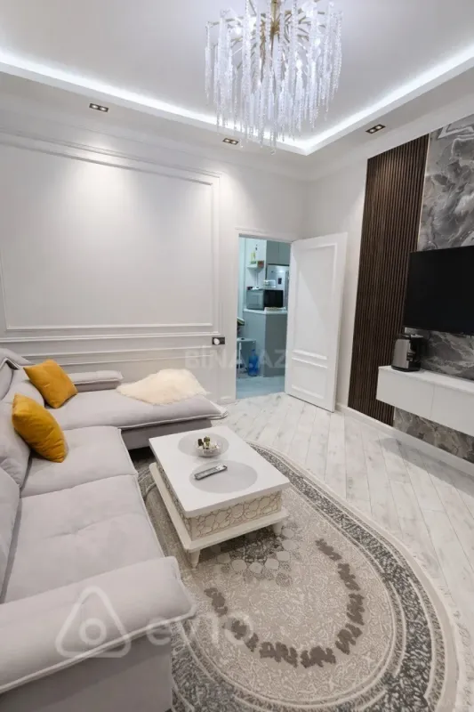 Kirayə verilir 2 otaqlı yeni tikili 60 m²