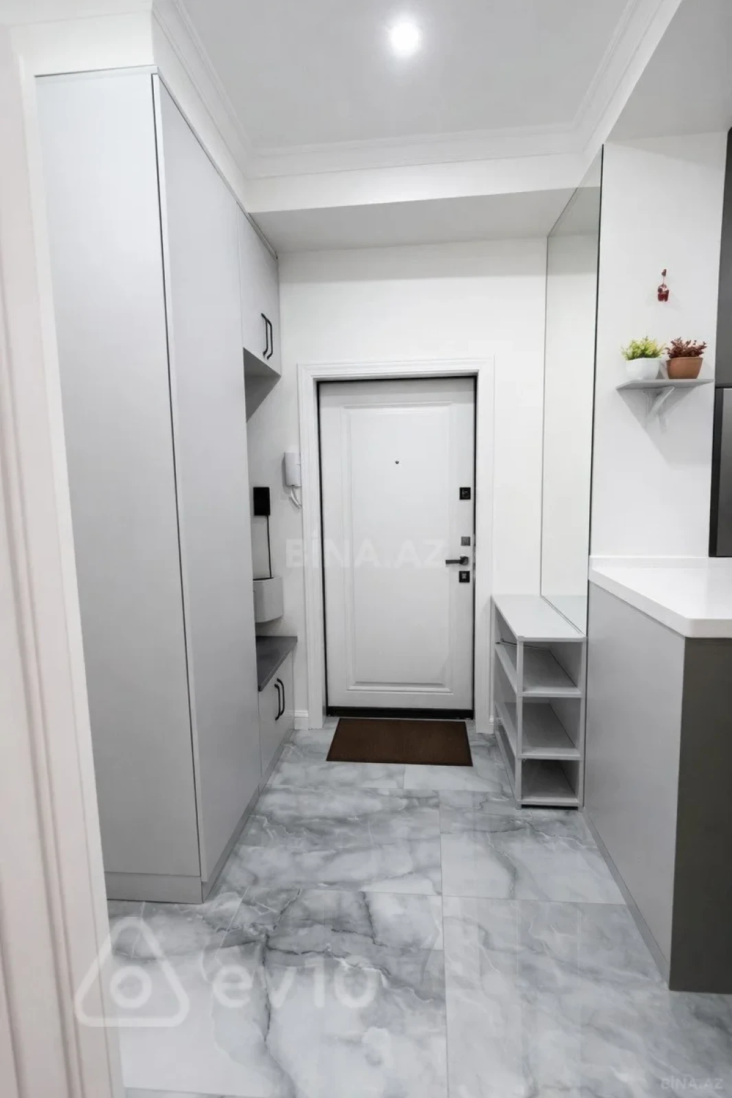 Kirayə verilir 2 otaqlı yeni tikili 60 m²