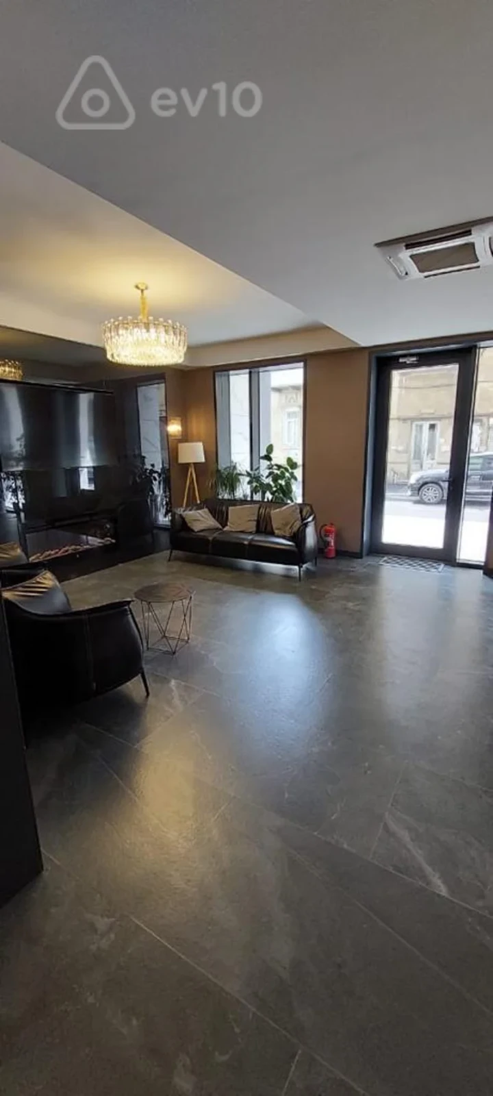 Kirayə verilir 2 otaqlı yeni tikili 80 m²