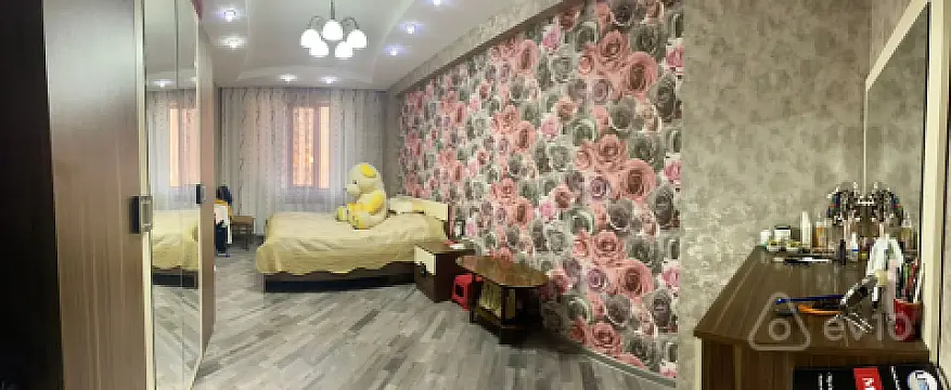 Kirayə verilir 3 otaqlı yeni tikili 130 m²