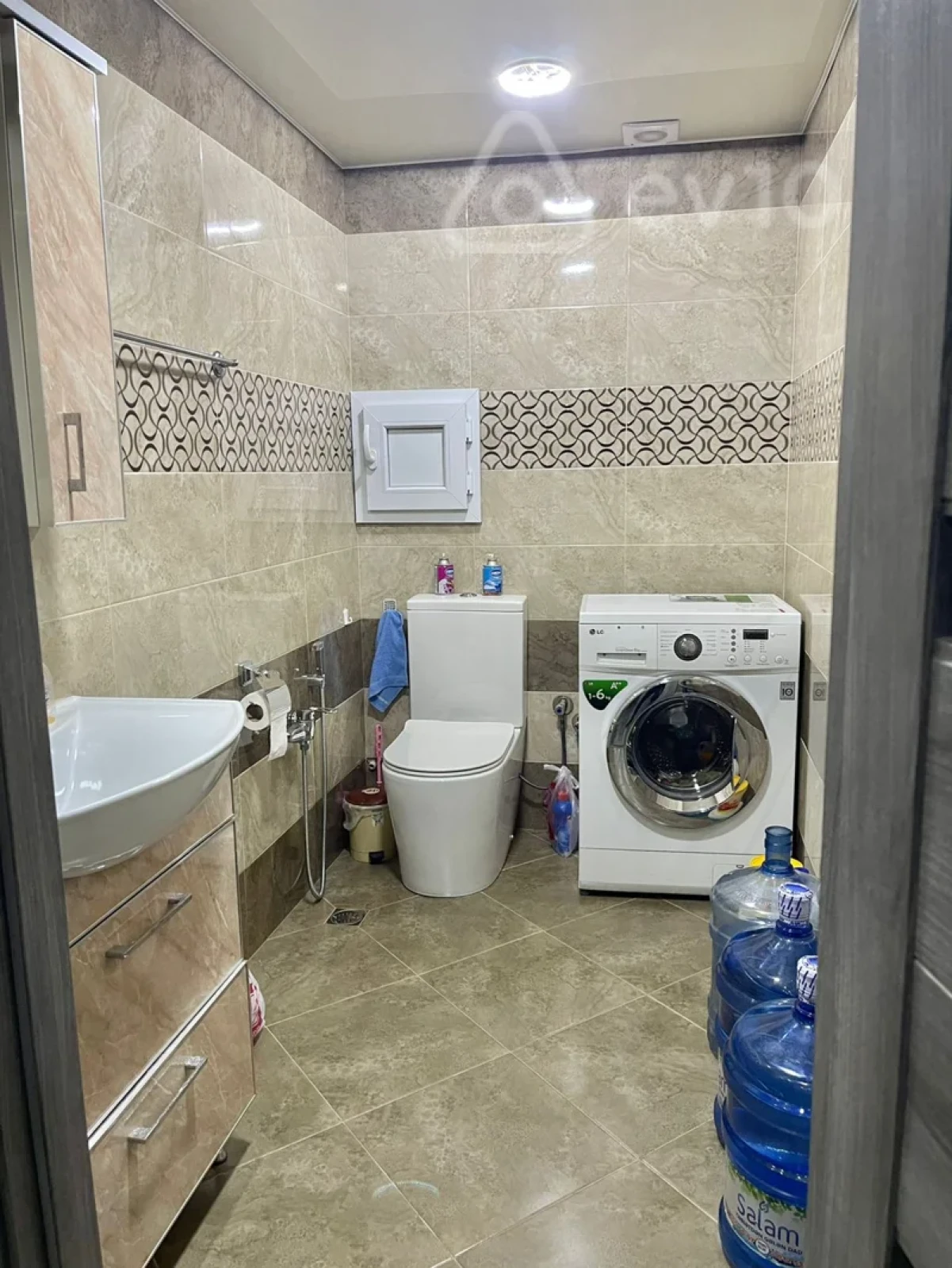 Kirayə verilir 3 otaqlı yeni tikili 130 m²