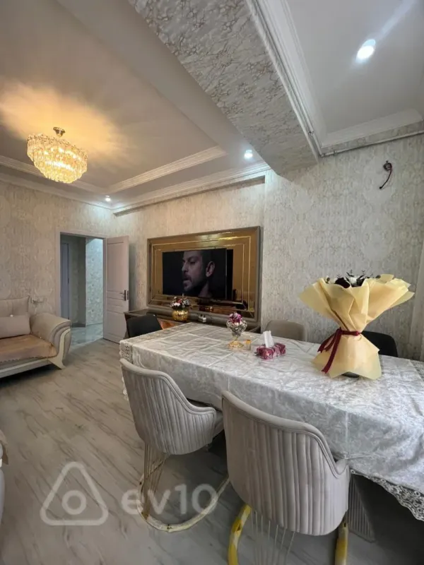 Kirayə verilir 2 otaqlı yeni tikili 70 m²