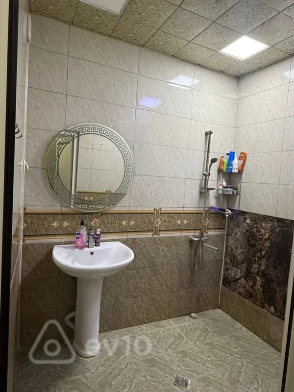 Satılır 2 otaqlı köhnə tikili 45 m²