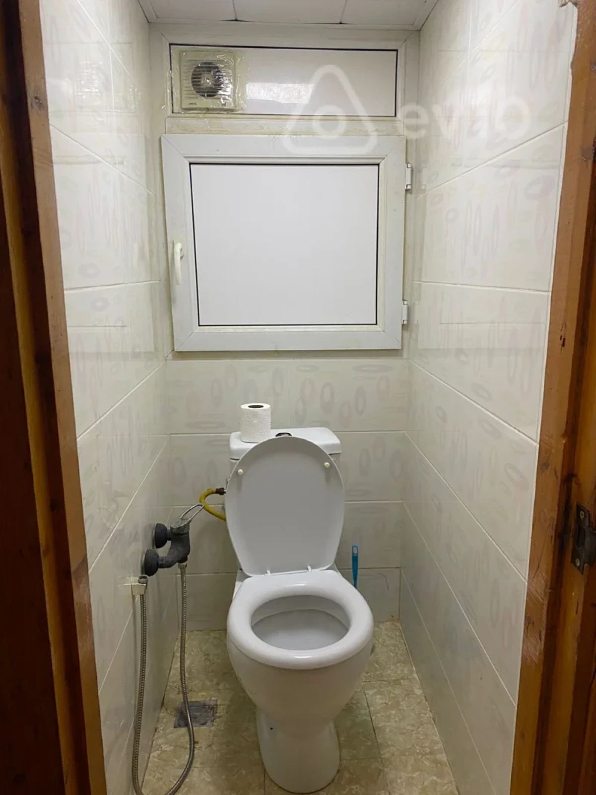 Kirayə verilir 2 otaqlı köhnə tikili 50 m²