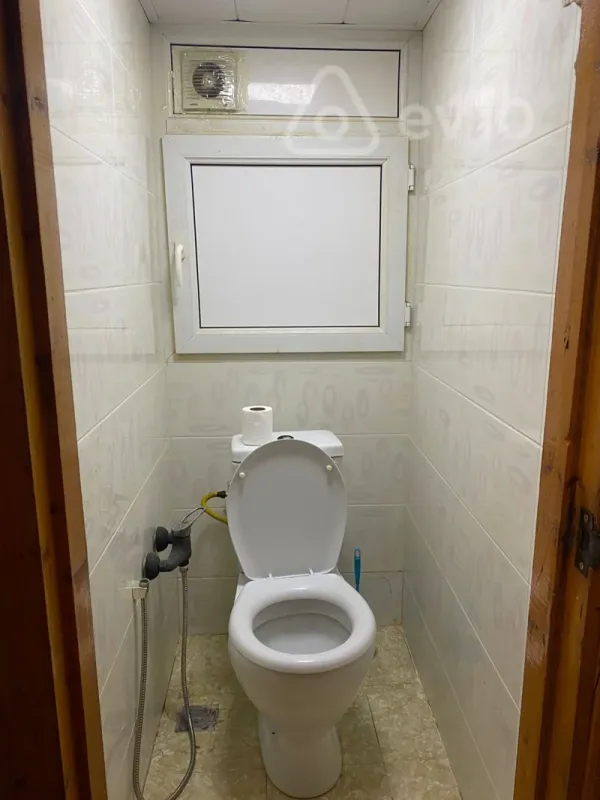 Kirayə verilir 2 otaqlı köhnə tikili 50 m²