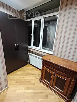 Kirayə verilir 3 otaqlı köhnə tikili 80 m²