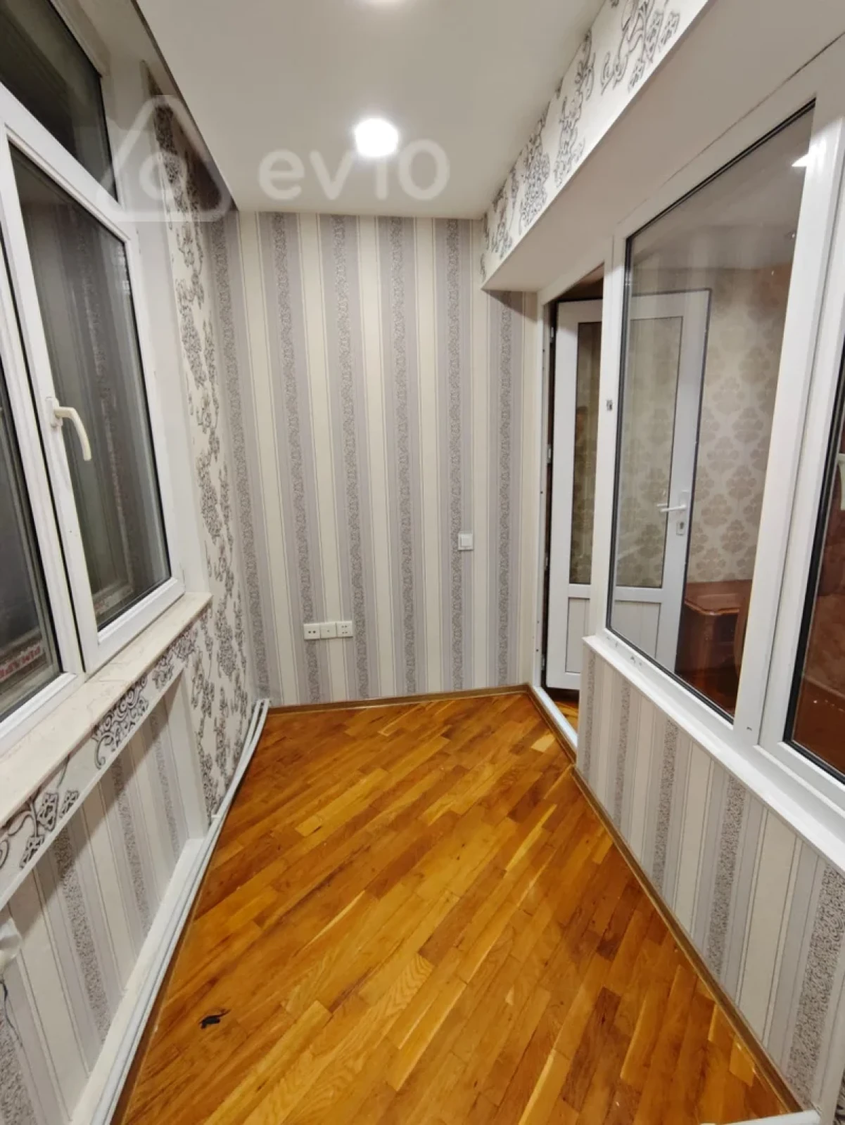 Kirayə verilir 3 otaqlı köhnə tikili 80 m²