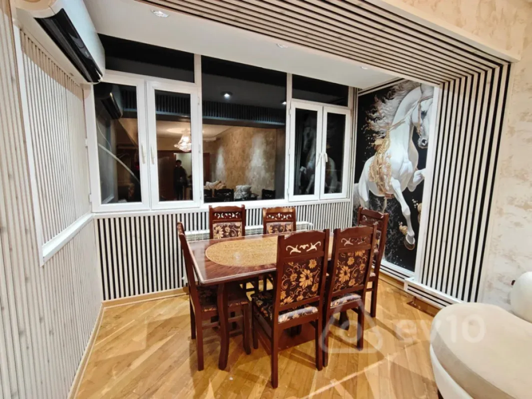 Kirayə verilir 3 otaqlı köhnə tikili 80 m²