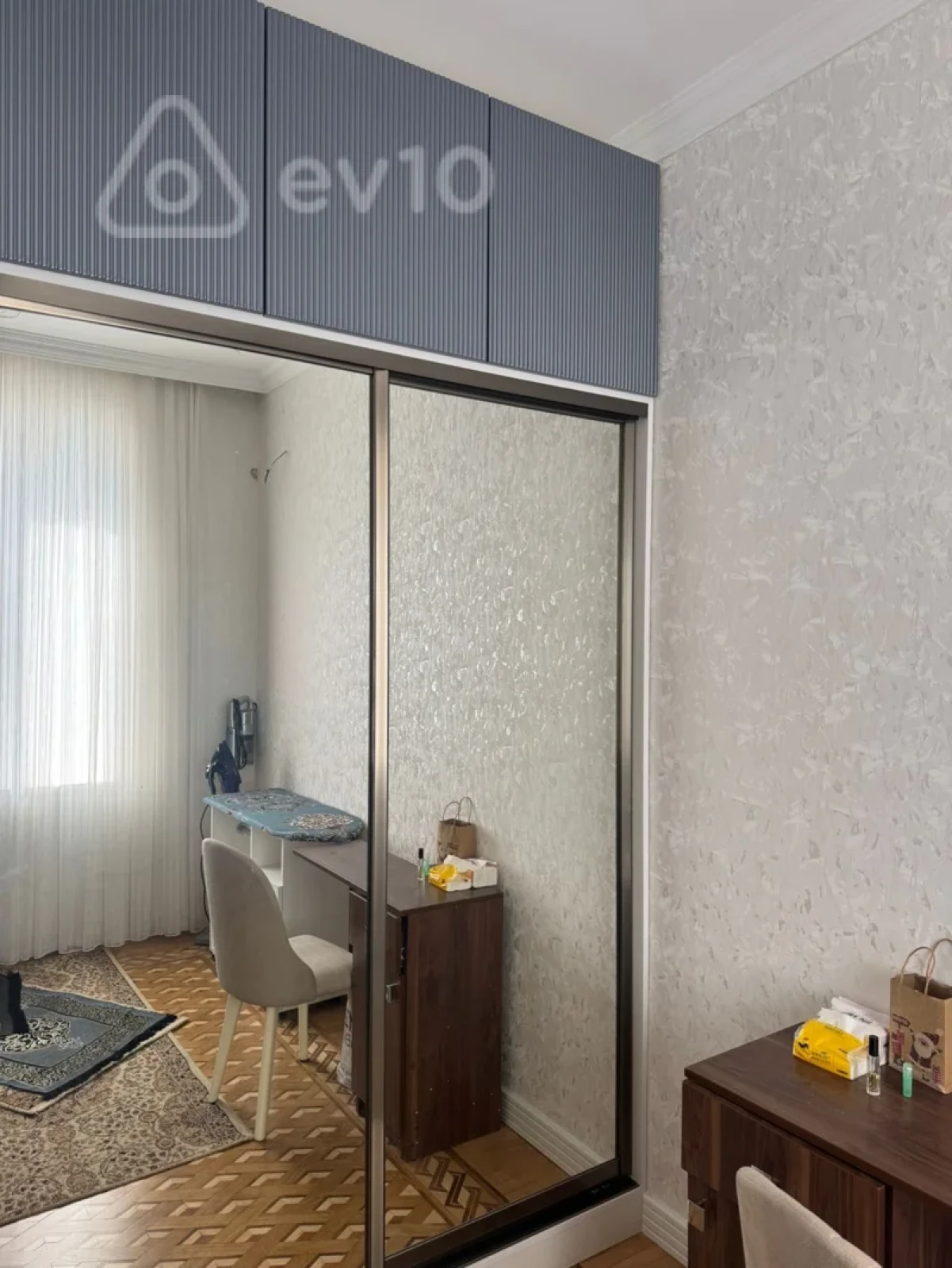 Satılır 3 otaqlı köhnə tikili 115 m²